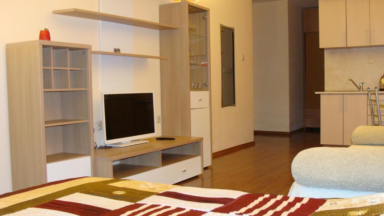 Admiral Apartment Golden Sands